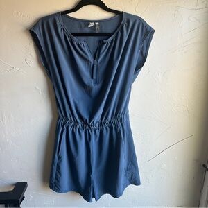 Z by Zella Discovery Short Sleeve Short Blue Discovery Zip Front Romper‎ Size XS